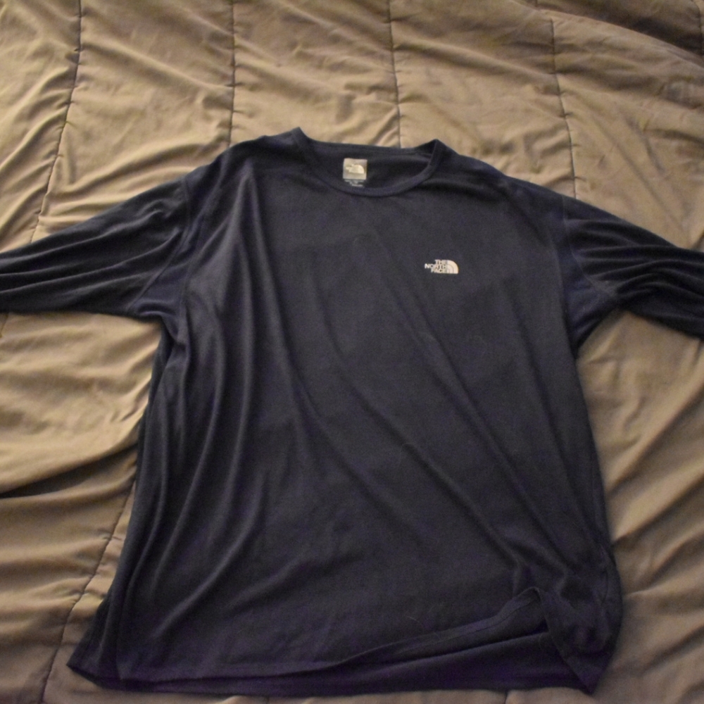 The North Face Long Sleeve XL Navy